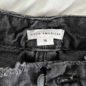 NWT Good American Black Straight Leg High Rise Jeans Sz 18